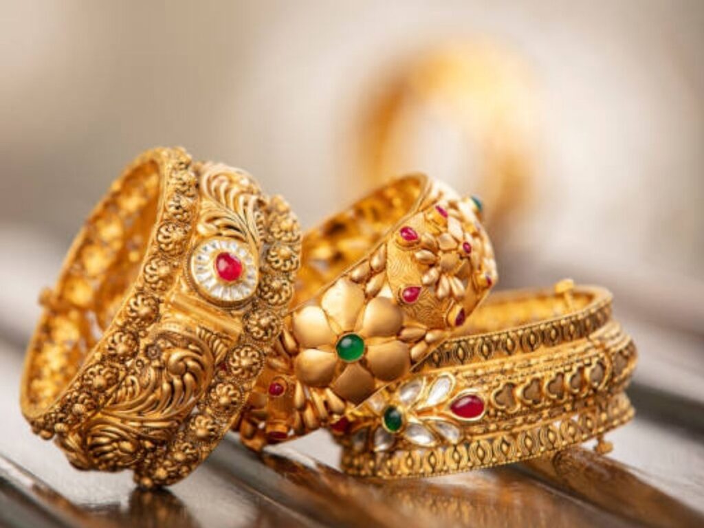સોનાના ભાવમાં મોટો ઘટાડો,લોકોમાં ખુશી