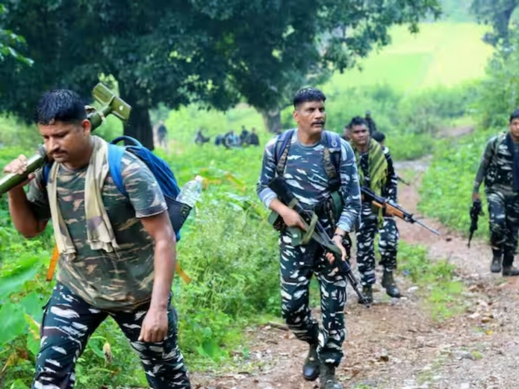 કુખ્યાત ગુનાહિત ઇતિહાસ ધરાવતા,નકસલવાદી