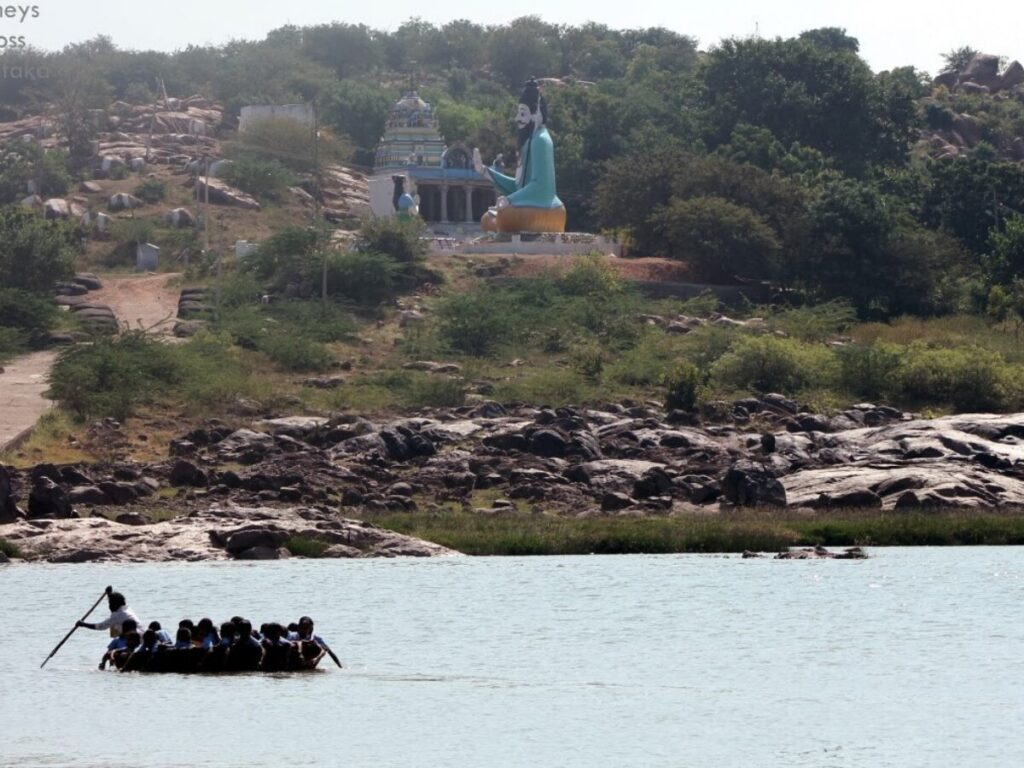 પ્રસાદમાં અપાય છે ગાંજો