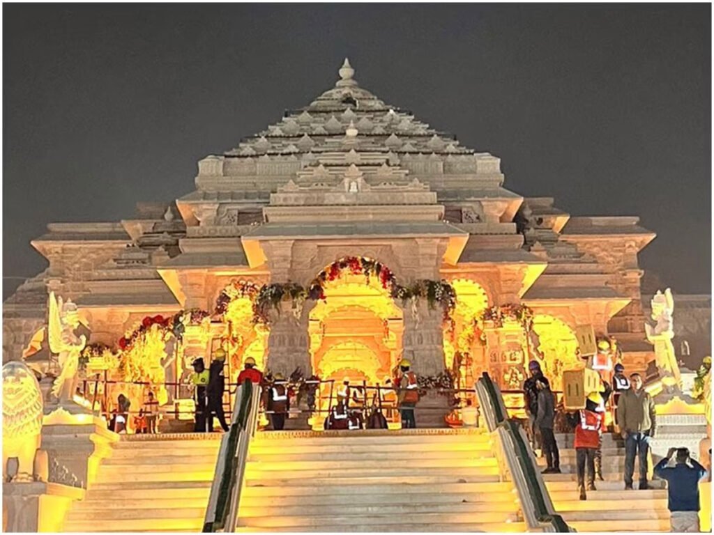 રામ મંદિરના દાનની ચોરીનો CCTV ફૂટેજમાં ખુલાસો; એક નહીં 105 વખત ચોરી થઈ; જોઈ લો પુરાવા 2 - Lok Patrika રામ મંદિરના દાનની ચોરીનો CCTV ફૂટેજમાં ખુલાસો; એક નહીં 105 વખત ચોરી થઈ; જોઈ લો પુરાવા - Lok Patrika