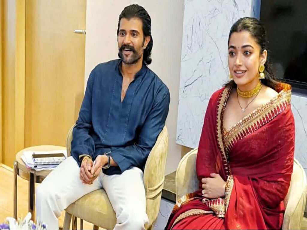મારા પેટ પર હાથ ફેરવે અને મારા હાથ-પગ દબાવી આપે... રશ્મિકા પીરિયડ્સમાં હોય ત્યારે વિજય કરે છે ખુબ સેવા 1 - Lok Patrika મારા પેટ પર હાથ ફેરવે અને મારા હાથ-પગ દબાવી આપે... રશ્મિકા પીરિયડ્સમાં હોય ત્યારે વિજય કરે છે ખુબ સેવા - Lok Patrika